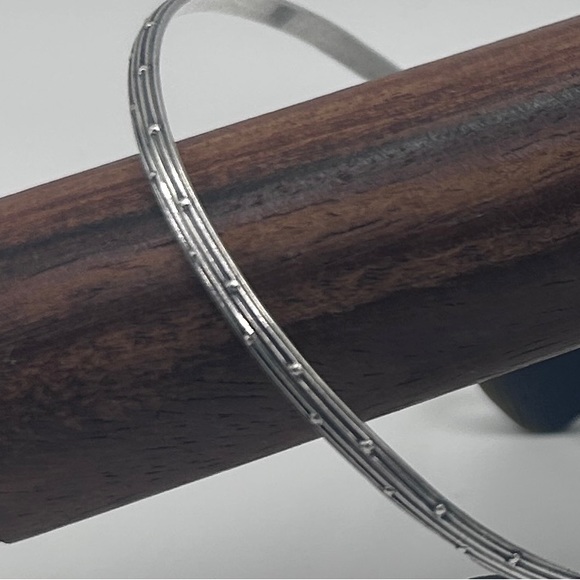 7 3/4" Sterling Silver Bangle by Beau Sterling - Picture 5 of 6